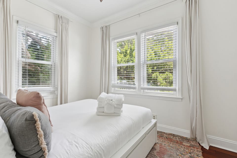 Bedroom #2: Queen Bed