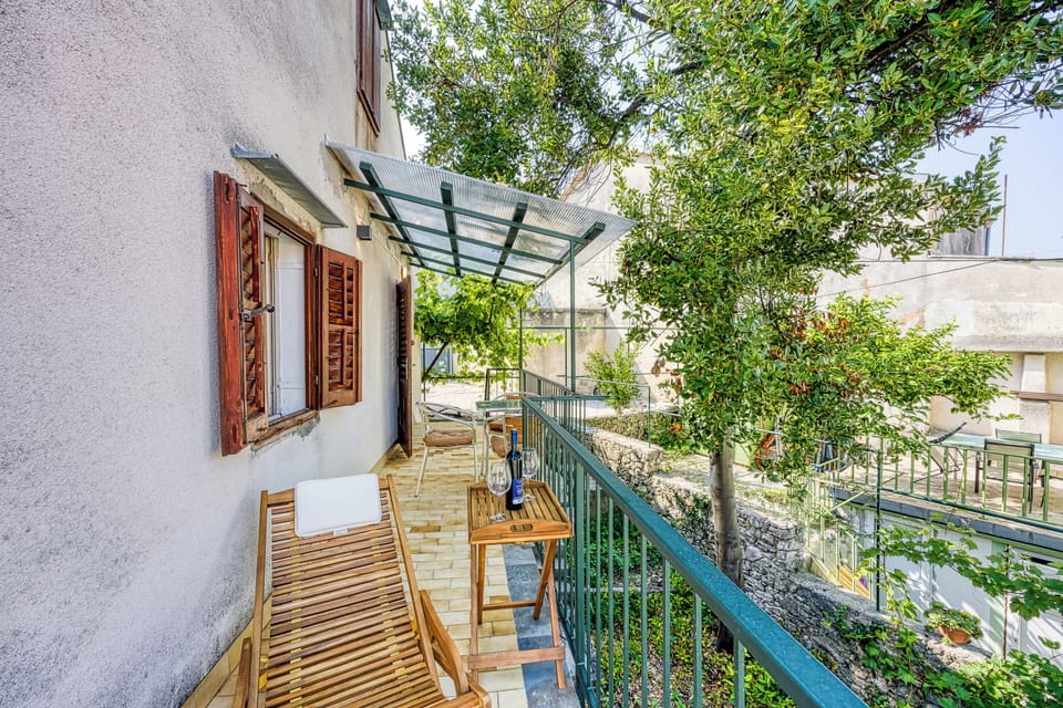 Family Apartment, 2 Bedrooms, Balcony (Old Bay Leave Town Apartment) | Terrace/patio