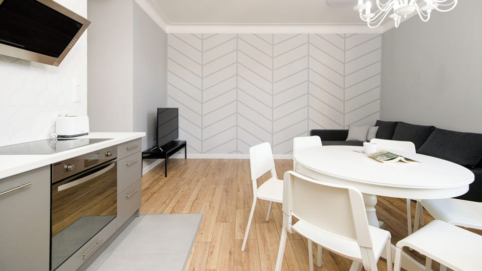 Apartment | Living area | Smart TV