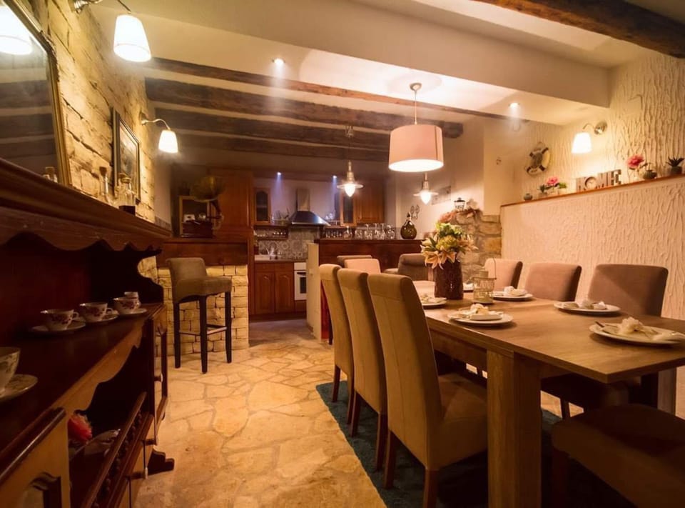 Eight Bedroom Villa with Private Pool | Dining room