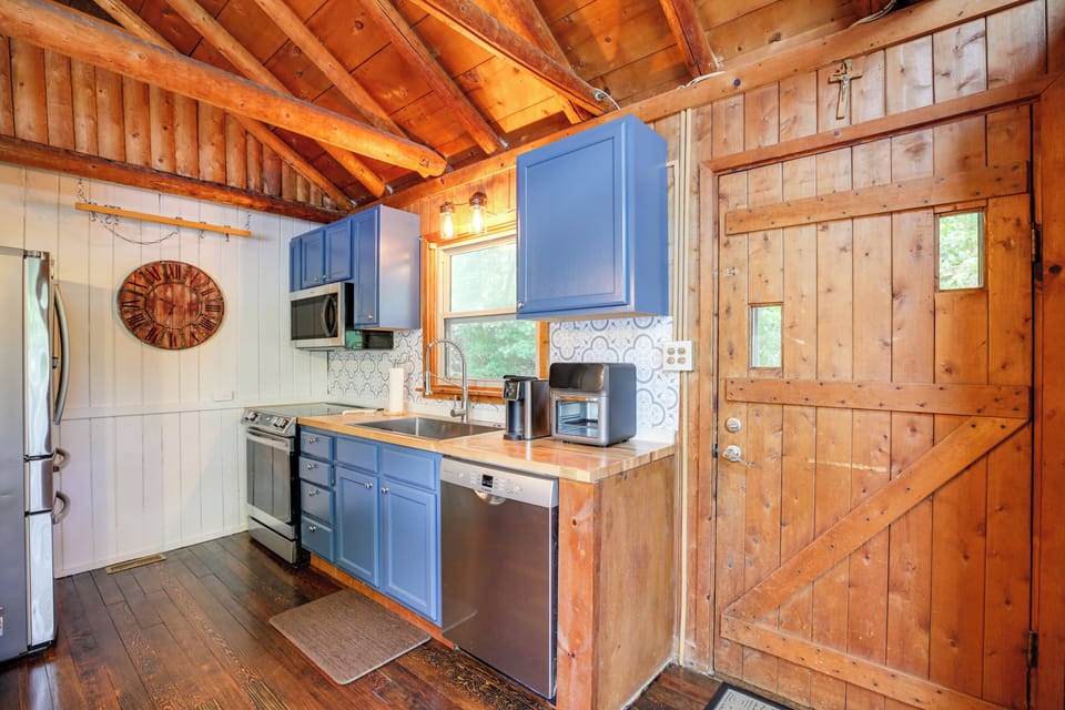 House (2 Bedrooms) | Interior