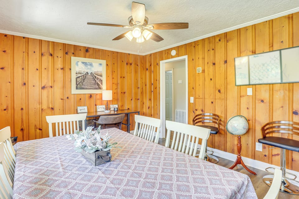 House (4 Bedrooms) | Interior