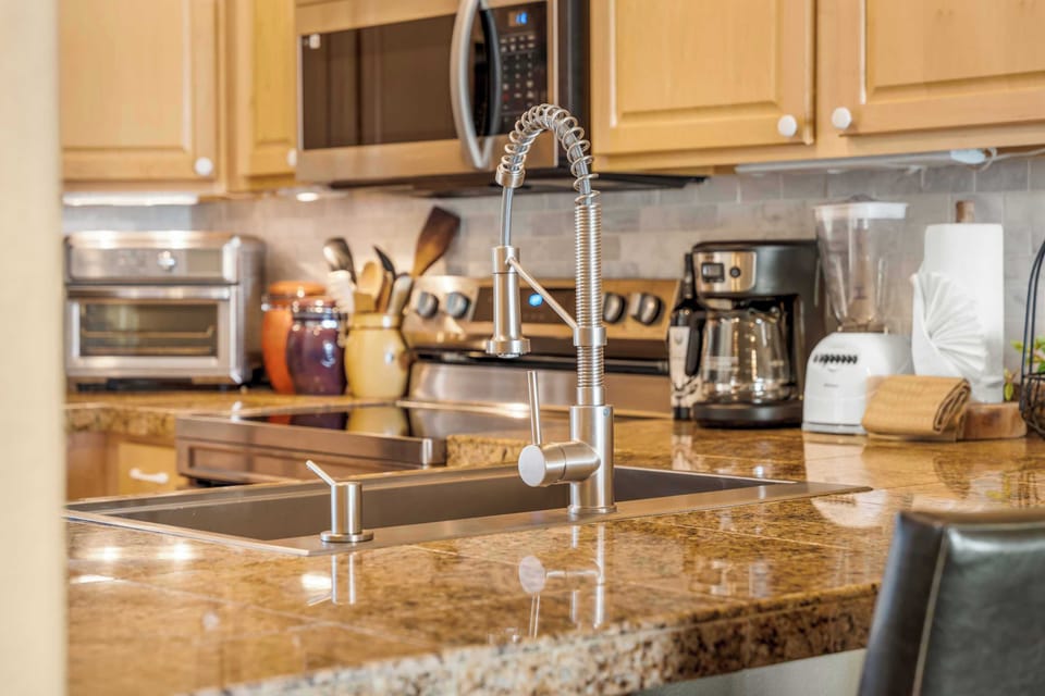 【Kitchen Counter】Granite + traditional wood — Insta Pot and blender to your left