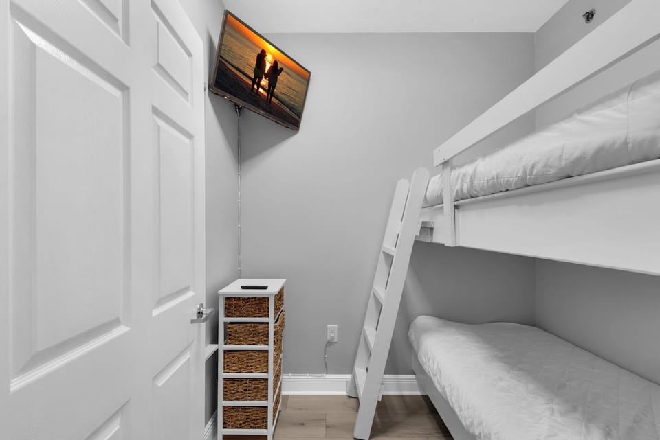 Bunk room