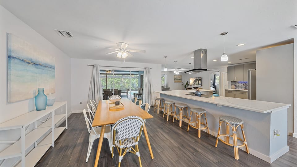 House, 3 Bedrooms | Dining
