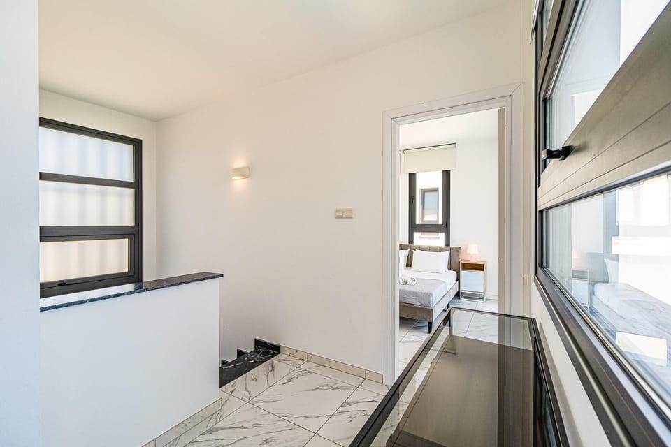 Villa Alassia 19 by Ezoria villas (13935)