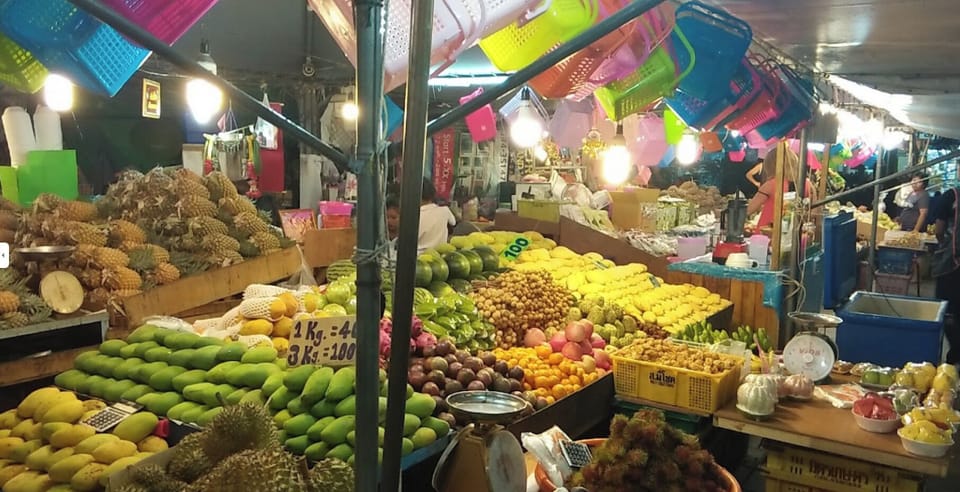 Pattaya Park night market - within 3 min walk