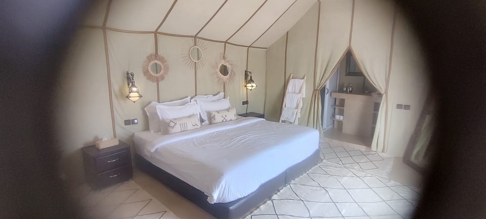 Executive Tent, Desert View | 6 bedrooms, WiFi (free)