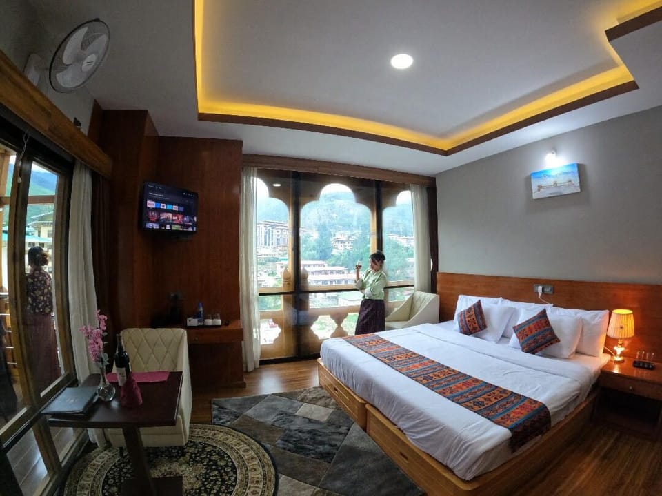 Deluxe Double or Twin Room | WiFi (free), bed sheets