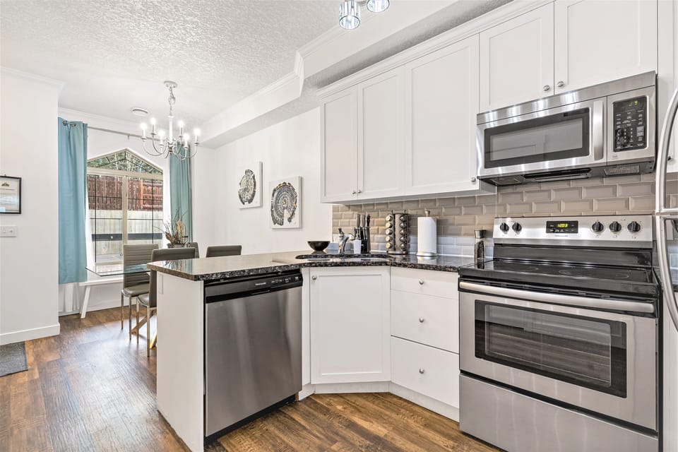 Kitchen Wide