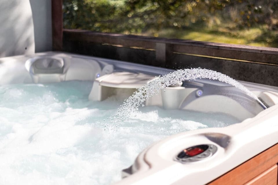 Hot tub