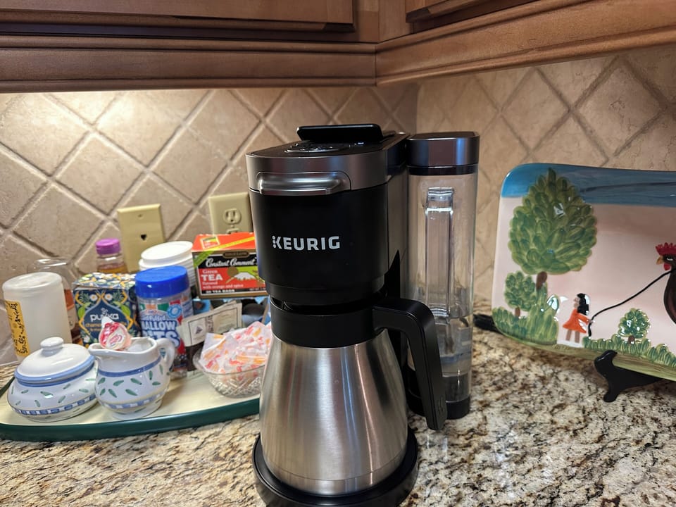 Keurig Duo Plus coffeemaker - ground or KCups