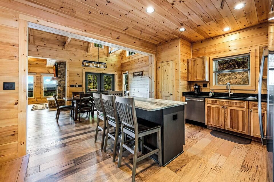 Seating for 4 at the kitchen island.