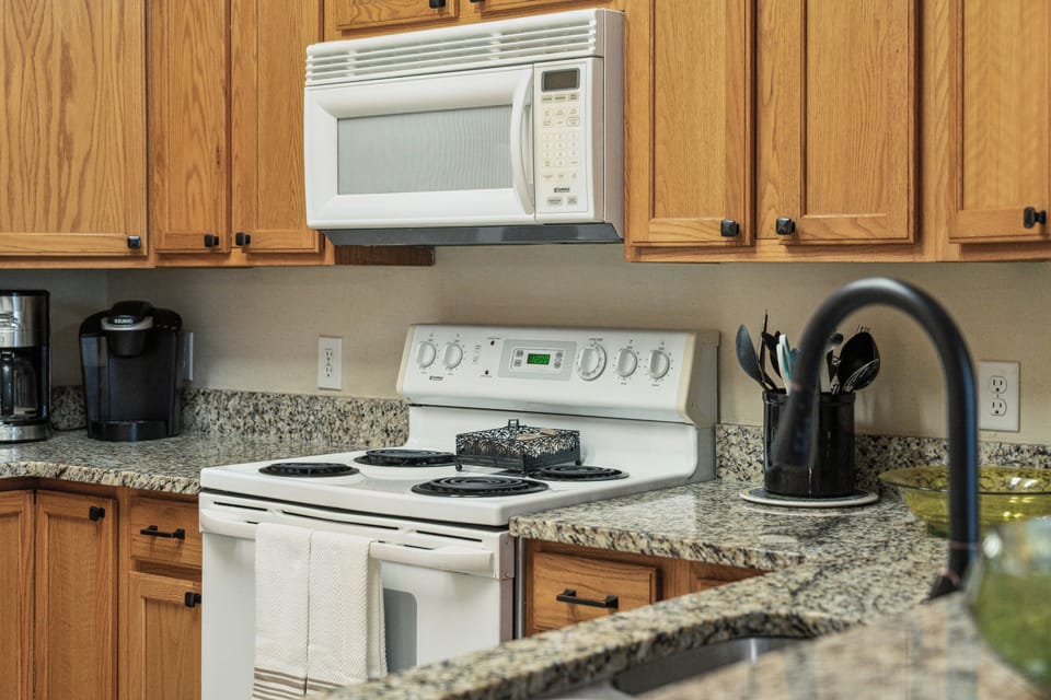 Fully Stocked Kitchen