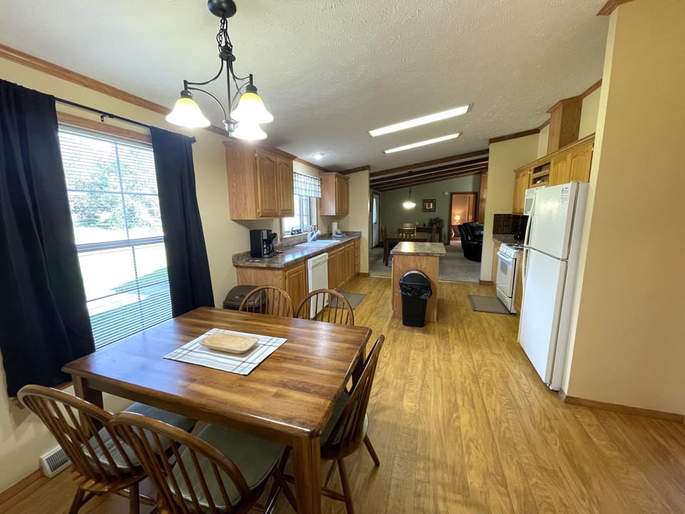 Dining Area with Table & Seating
