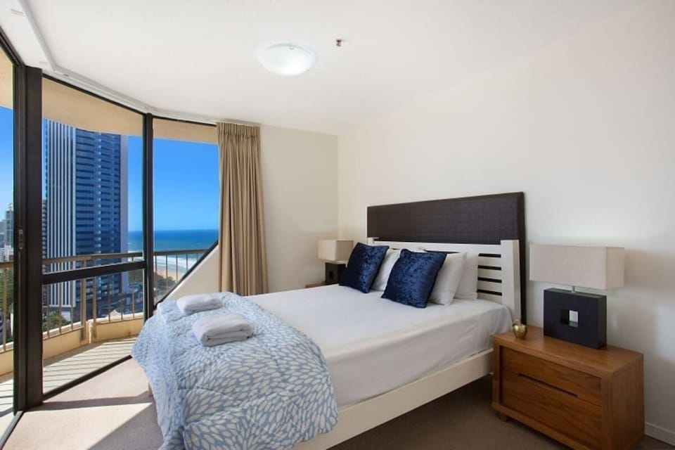 Bedroom - Queen Bed