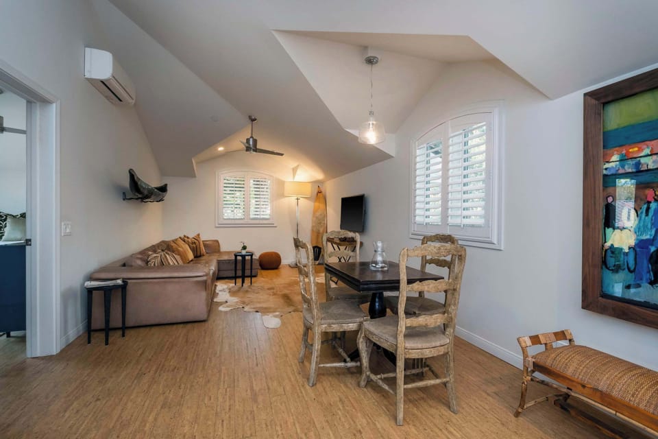 Living room on 2nd floor with Smart TV