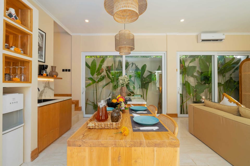 Basic Villa | Private kitchen | Fridge, microwave, stovetop, toaster