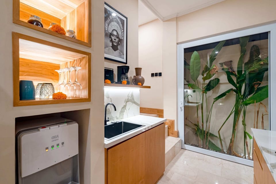 Basic Villa | Private kitchen | Fridge, microwave, stovetop, toaster