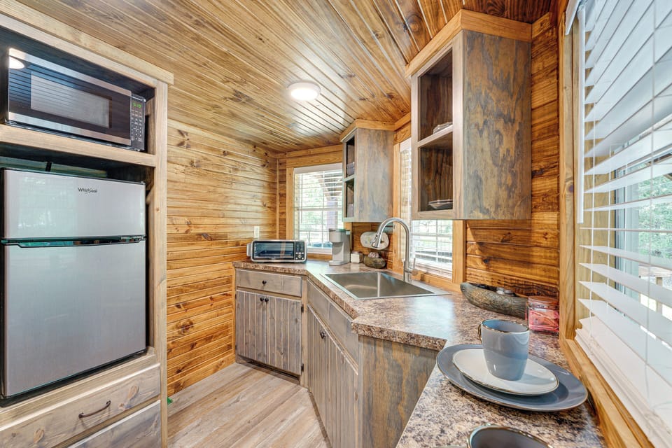 Kitchenette | Main Level | Keurig | Toaster Oven | Mini-Split A/C & Heat