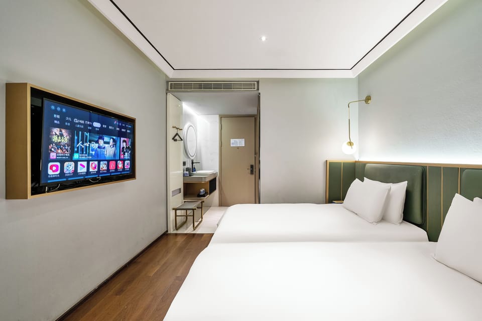 Premium bedding, memory foam beds, iron/ironing board, free WiFi