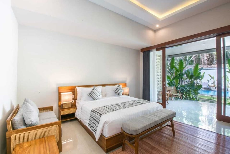 Premier Room | Desk, laptop workspace, free WiFi, bed sheets