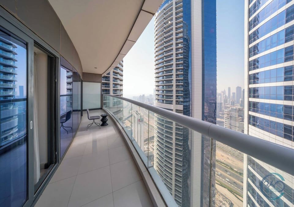 Luxury Apartment, 1 King Bed with Sofa bed, Pool View | Balcony