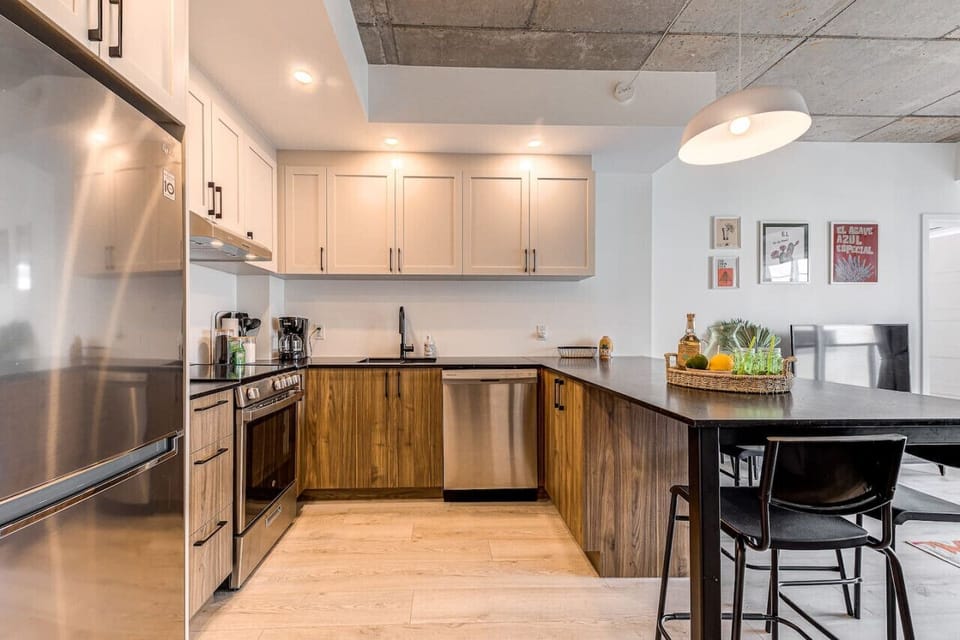 Kitchen with dishwasher