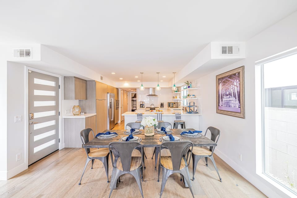 Dining table with seating for 6.