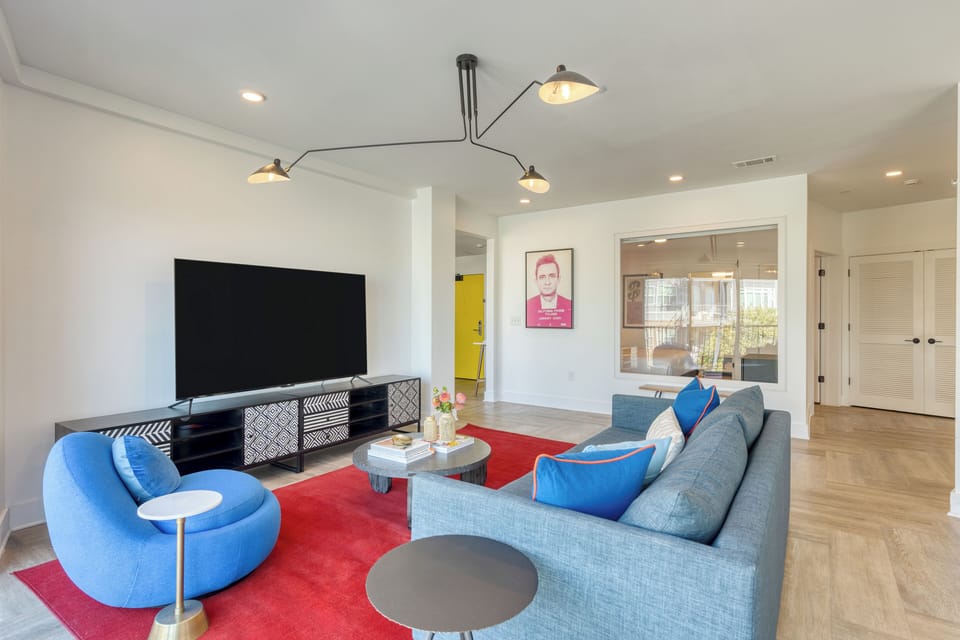 Open layout for seamless transitions.