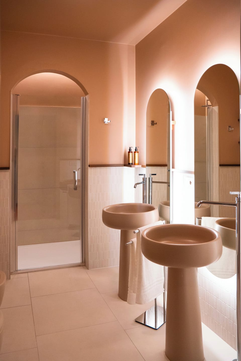Deluxe Quadruple Room, Balcony, Park View | Bathroom | Shower, hair dryer, bidet, towels