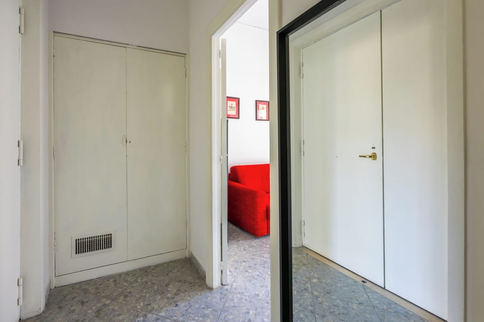 City Apartment, Balcony | Living area | 32-inch LCD TV with digital channels
