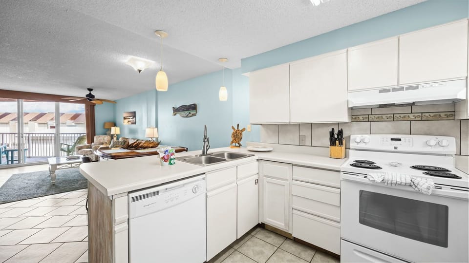 Buena Vista 205 Kitchen area