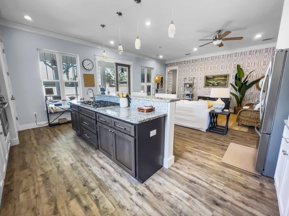House, 3 Bedrooms | Private kitchen | Fridge, oven, coffee/tea maker, toaster