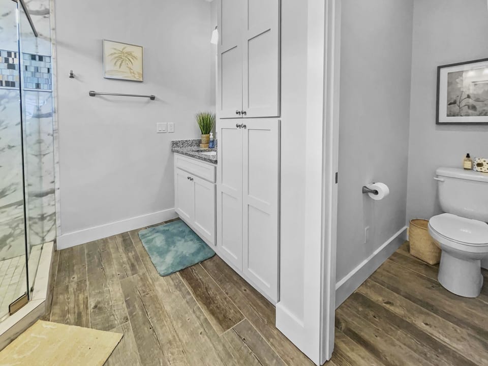 Tibidabo Beach House 3 Bedroom Home by RedAwning House in Sunnyside
