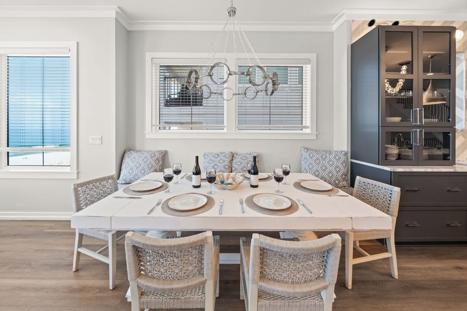 2nd Floor Main Dining Area