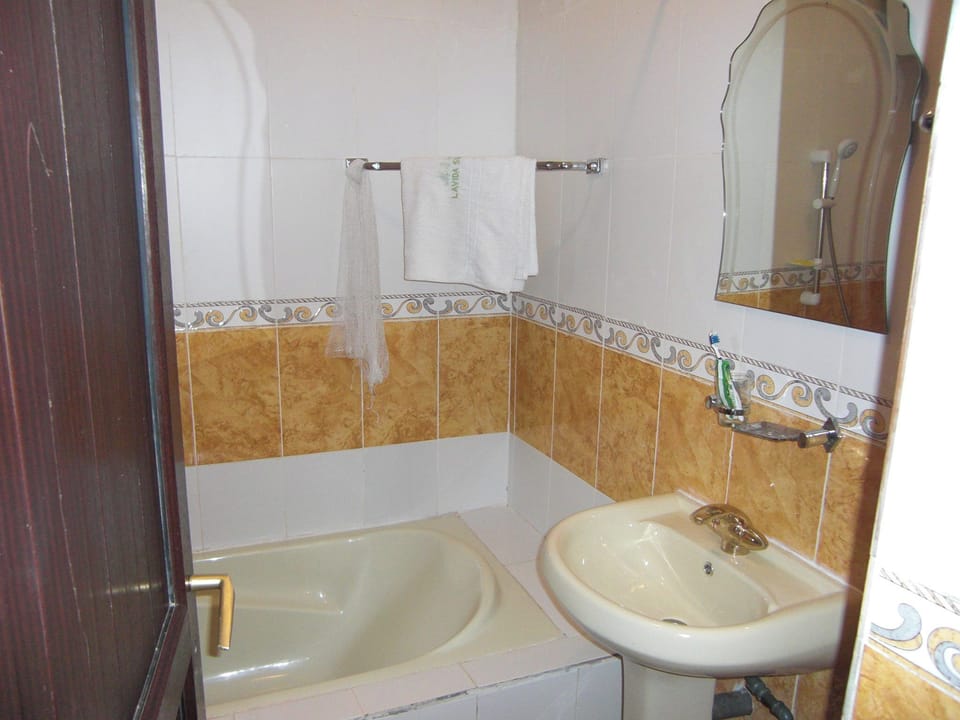 Comfort Room | Bathroom