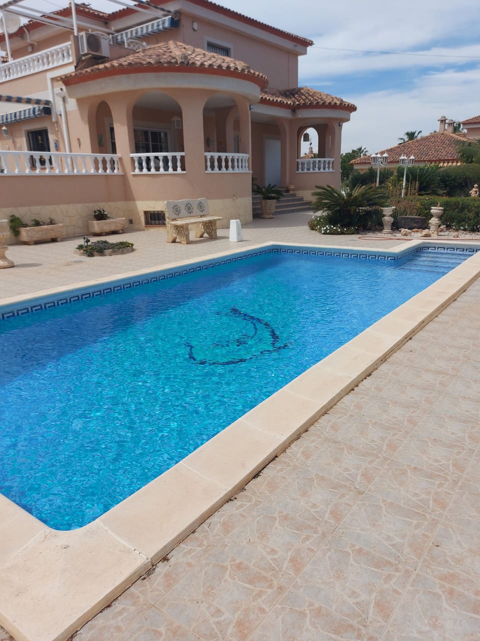 Large villa with private pool
