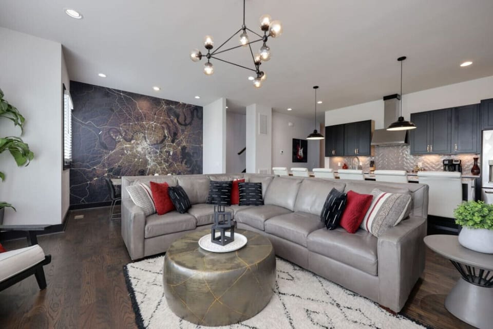 Spacious living room perfect for relaxation and entertainment.
