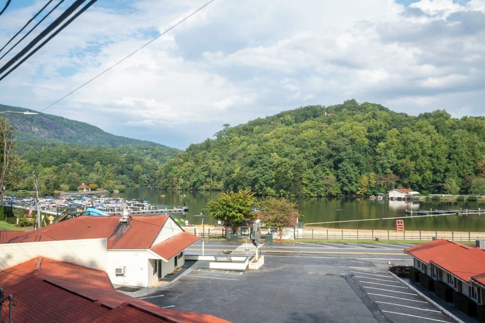 Cabin, 1 Queen Bed, Non Smoking (Overlook) | Terrace/patio