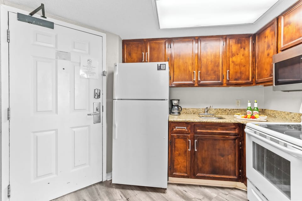 Complete and modern style kitchen