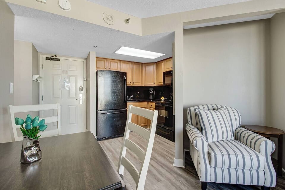 Coveniently design interiors with a touch of coastal vibes