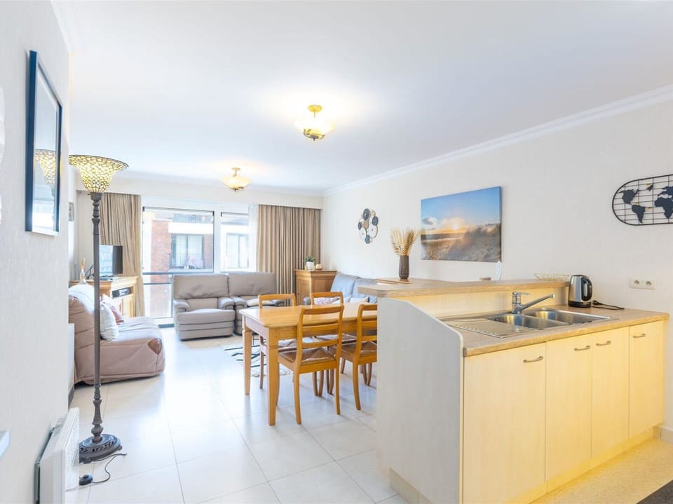 Apartment | Dining