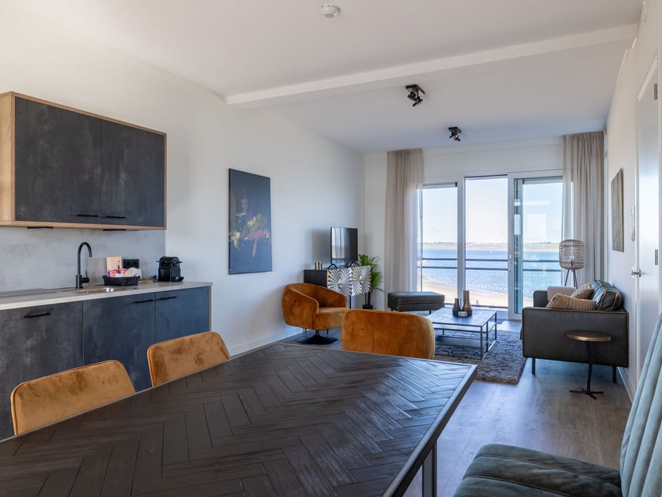 House | Dining