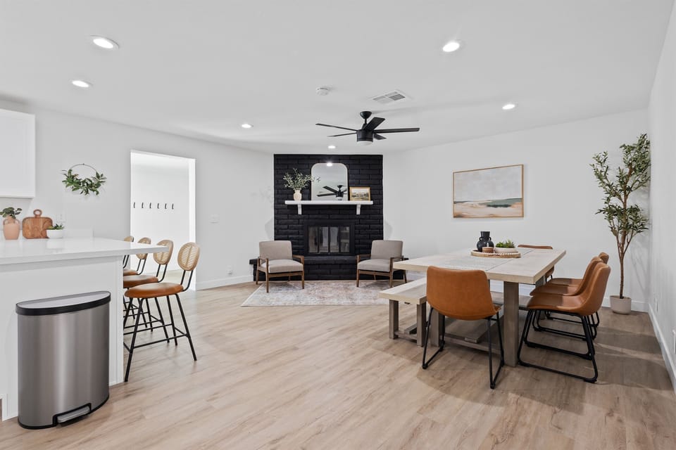 Dinning Room with 8 Person Table