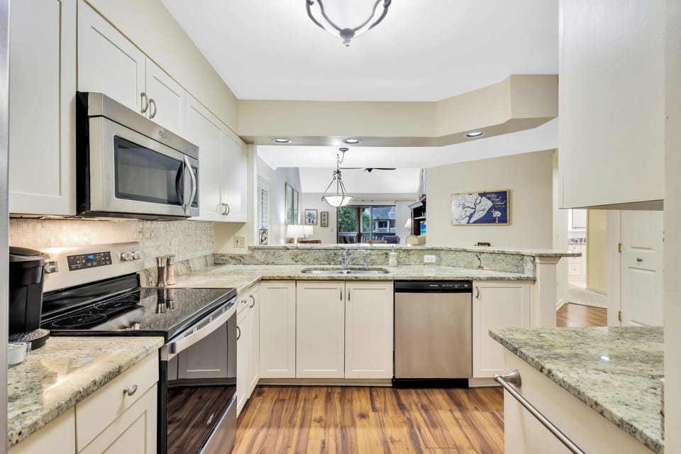 Brand new stainless appliances and granite countertops