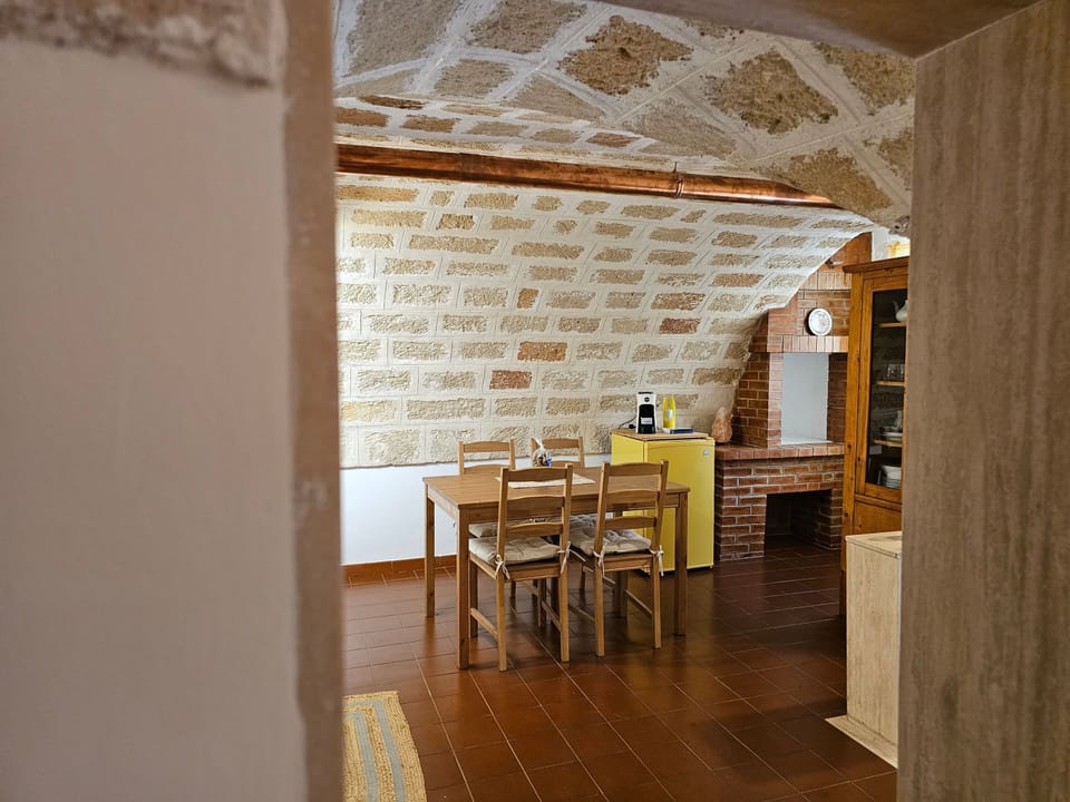House | 1 bedroom