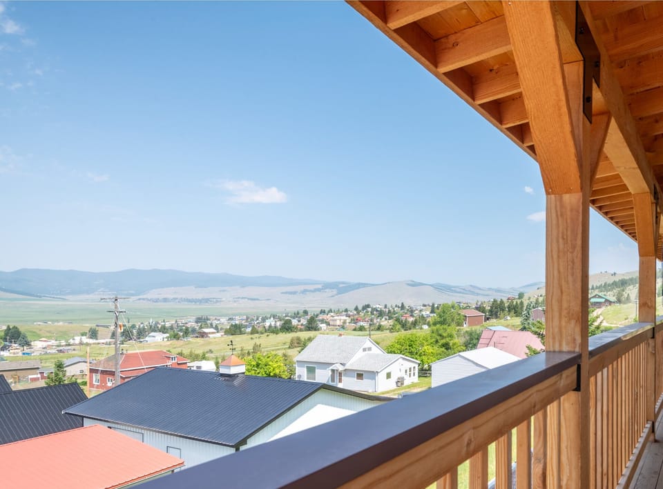 Panoramic views of Philipsburg right from the deck. 