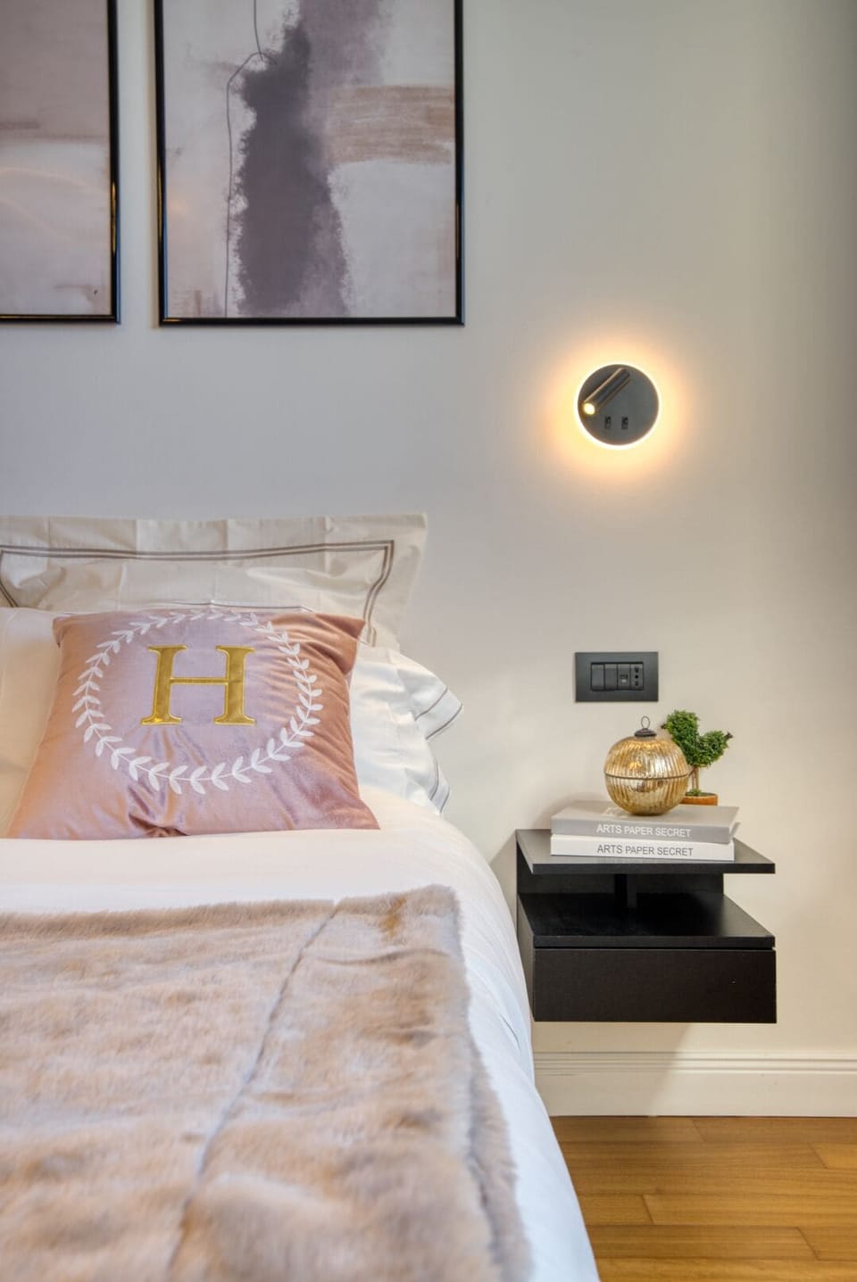 Deluxe Apartment | 1 bedroom, iron/ironing board, free WiFi