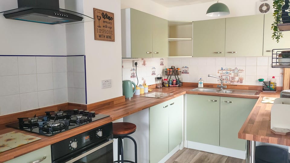 Well equipped kitchen